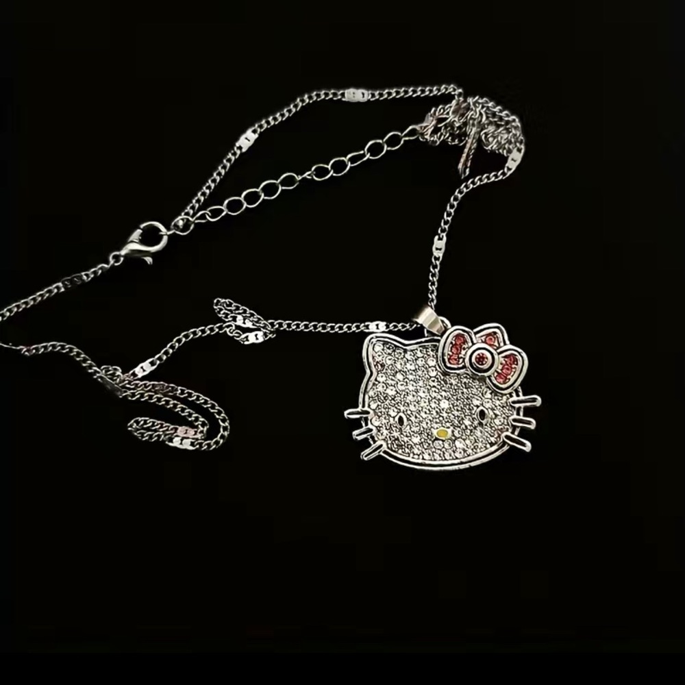 Hello Kitty Necklace - Picture 3 of 5